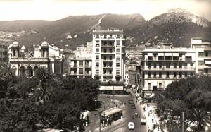 PA c- 040- Place d'Armes- trams et autobus